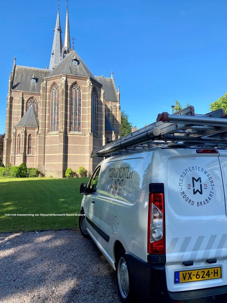Bus of Monumentenwacht Noord-Brabant